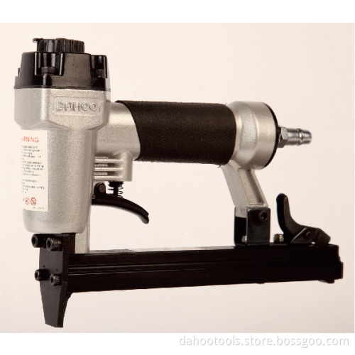 21 Gauge 8016 Lightweight Pneumatic Stapler